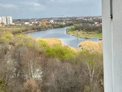 Vedere panoramica rau apartament inchiriere Sector 2 Bucuresti